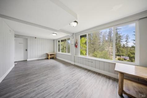 2264 Green Hill Road Sebastopol CA 95472