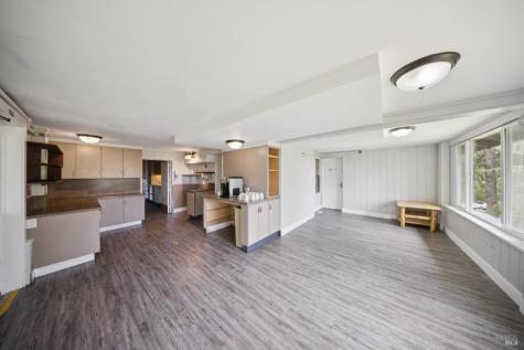 2264 Green Hill Road Sebastopol CA 95472