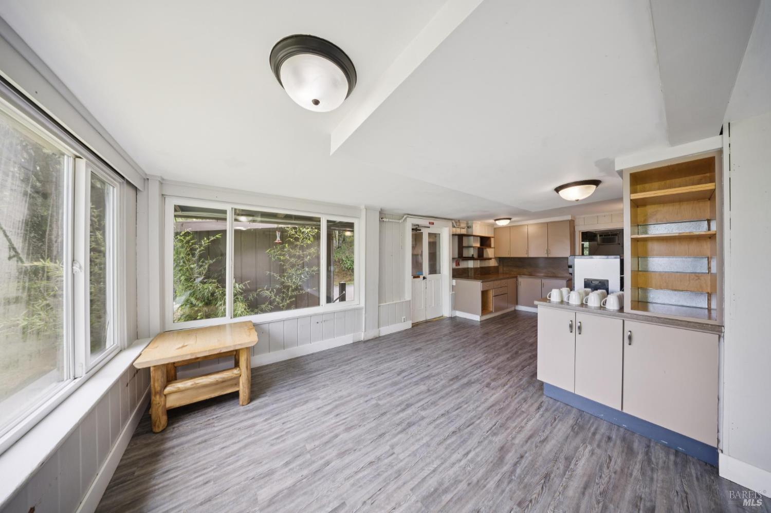 2264 Green Hill Road Sebastopol CA 95472