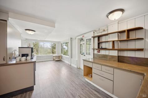 2264 Green Hill Road Sebastopol CA 95472