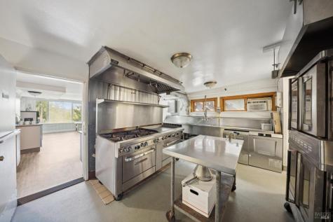 2264 Green Hill Road Sebastopol CA 95472