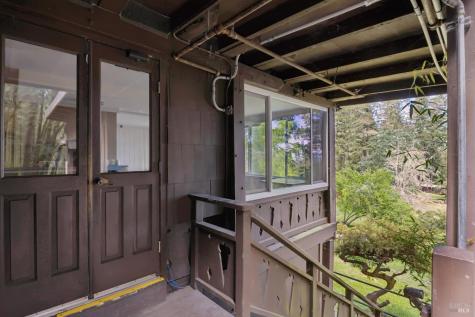 2264 Green Hill Road Sebastopol CA 95472
