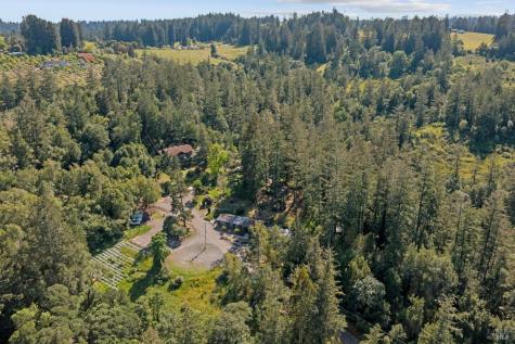 2264 Green Hill Road Sebastopol CA 95472