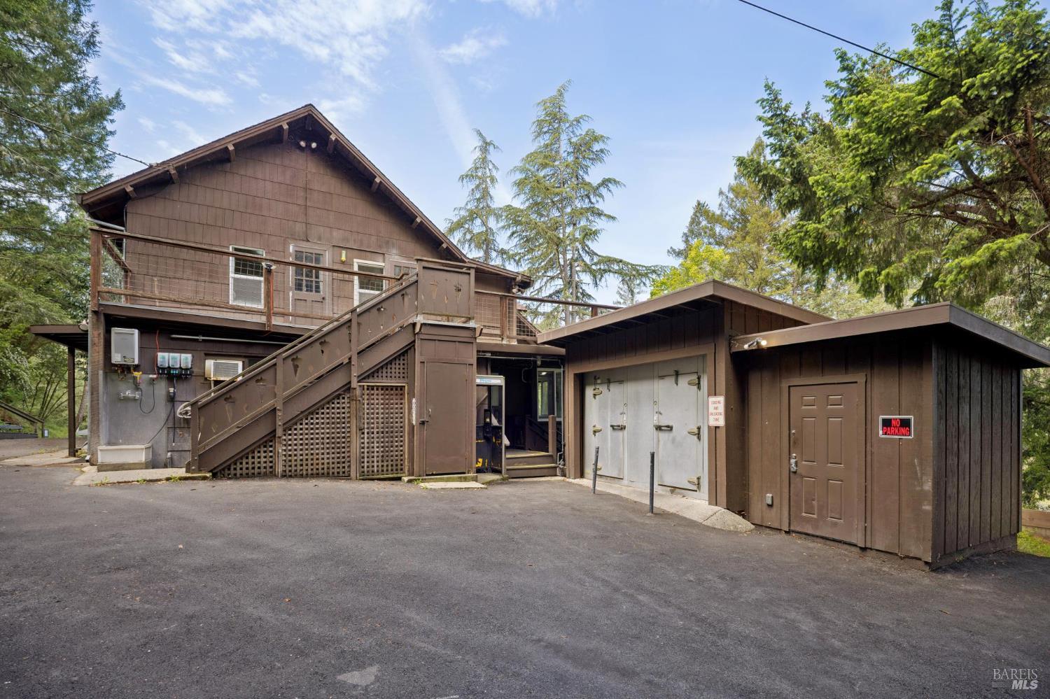 2264 Green Hill Road Sebastopol CA 95472