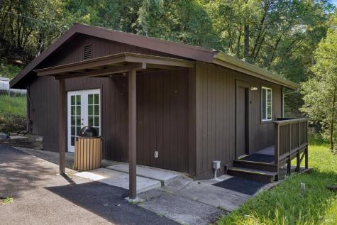 2264 Green Hill Road Sebastopol CA 95472