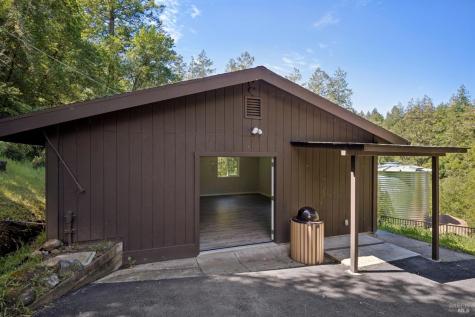 2264 Green Hill Road Sebastopol CA 95472