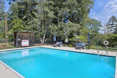 2264 Green Hill Road Sebastopol CA 95472