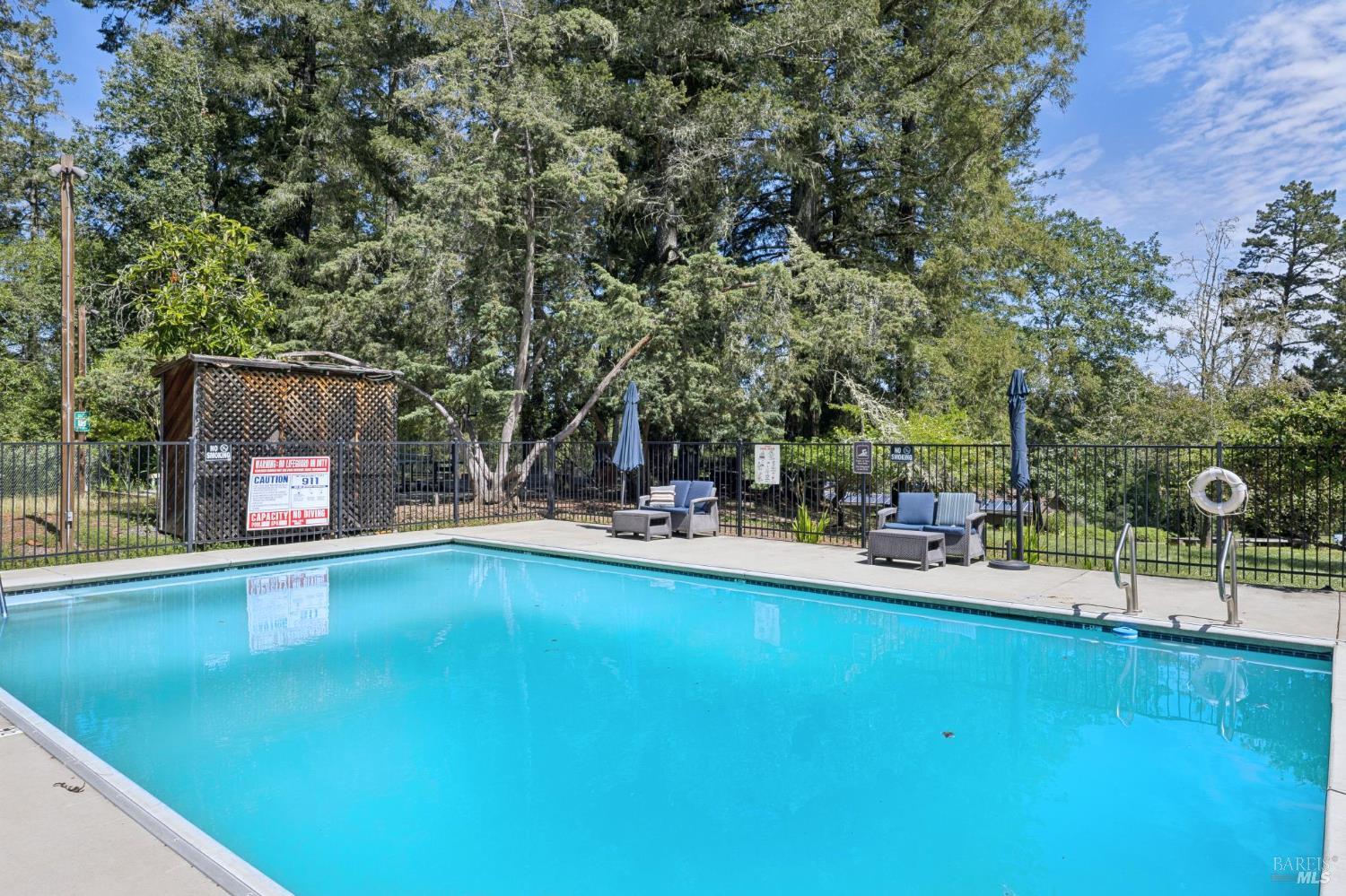2264 Green Hill Road Sebastopol CA 95472