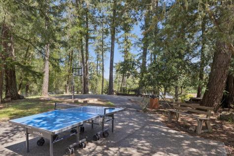 2264 Green Hill Road Sebastopol CA 95472