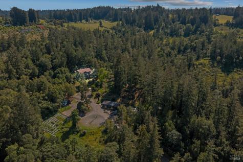 2264 Green Hill Road Sebastopol CA 95472