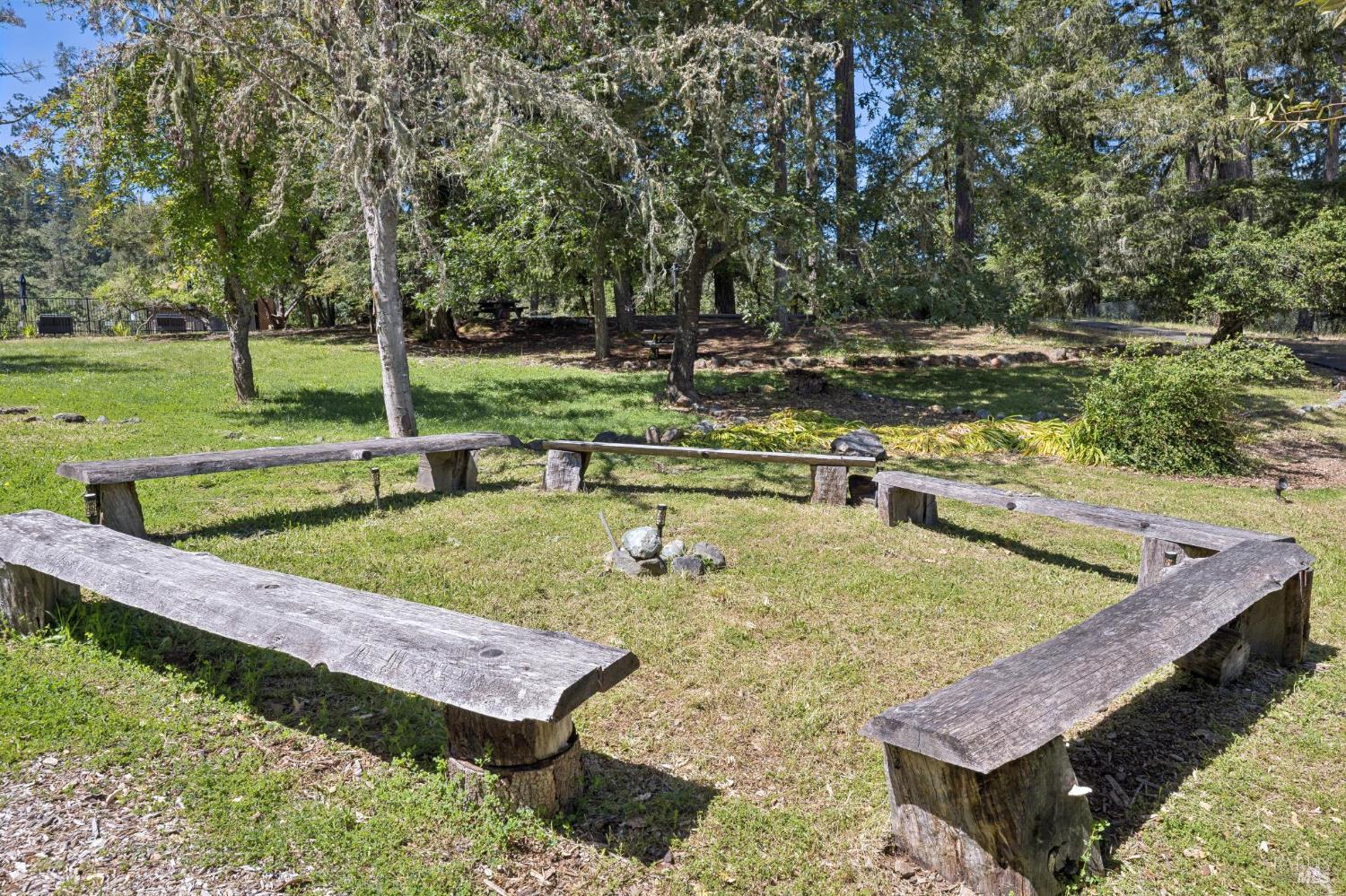 2264 Green Hill Road Sebastopol CA 95472