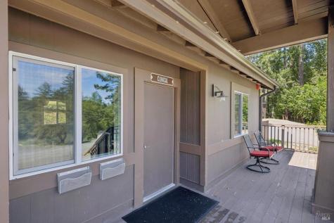 2264 Green Hill Road Sebastopol CA 95472