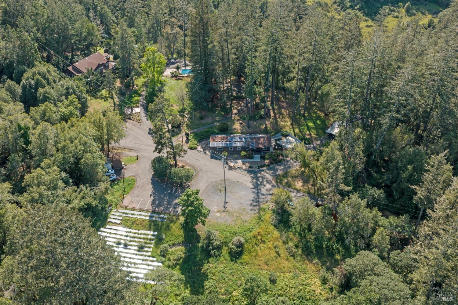 2264 Green Hill Road Sebastopol CA 95472