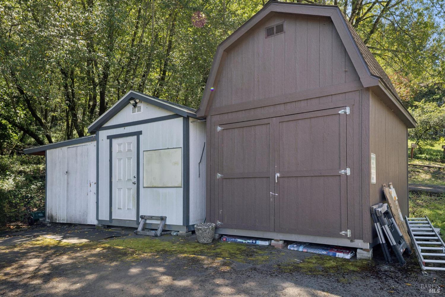 2264 Green Hill Road Sebastopol CA 95472