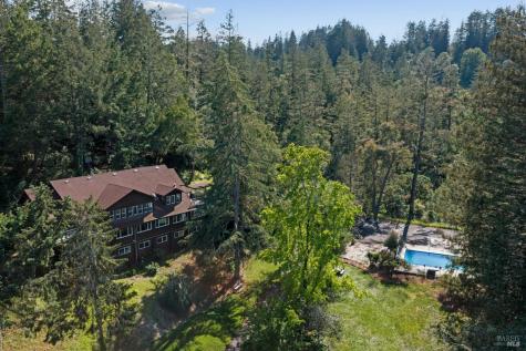 2264 Green Hill Road Sebastopol CA 95472