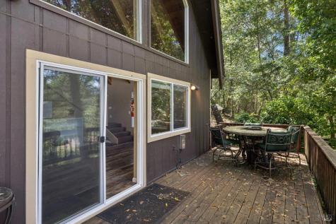 2264 Green Hill Road Sebastopol CA 95472
