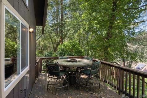 2264 Green Hill Road Sebastopol CA 95472