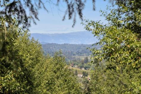 2264 Green Hill Road Sebastopol CA 95472