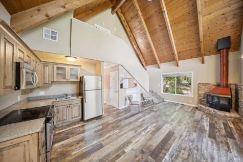 2264 Green Hill Road Sebastopol CA 95472