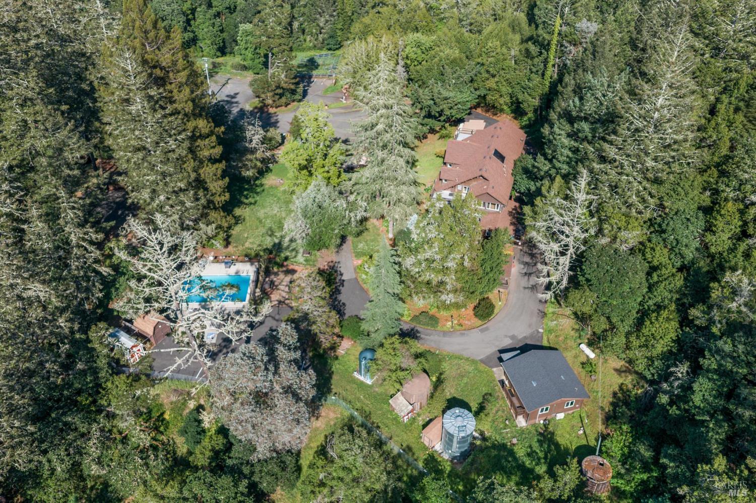 2264 Green Hill Road Sebastopol CA 95472