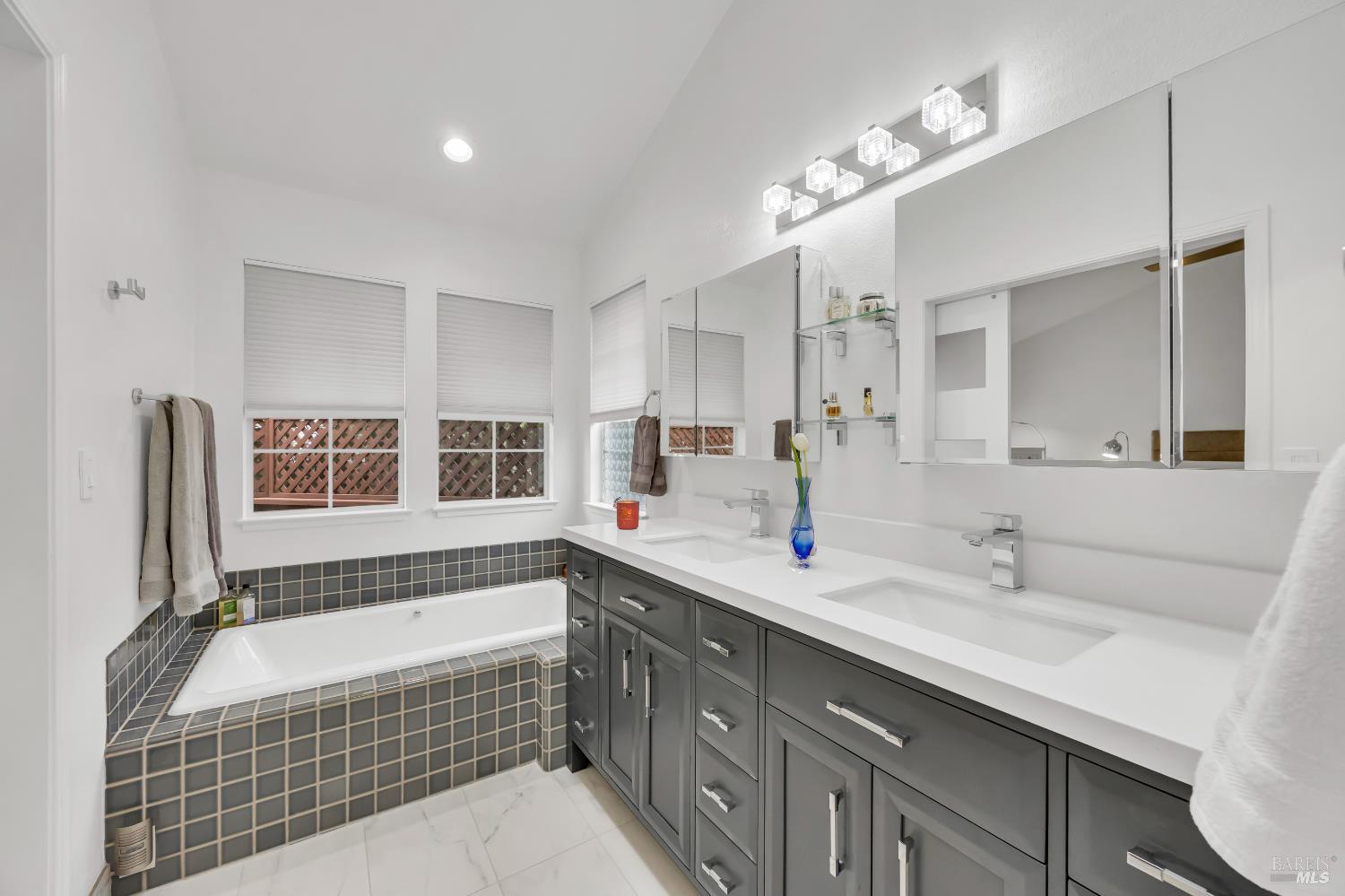14 Clement Court Napa CA 94558