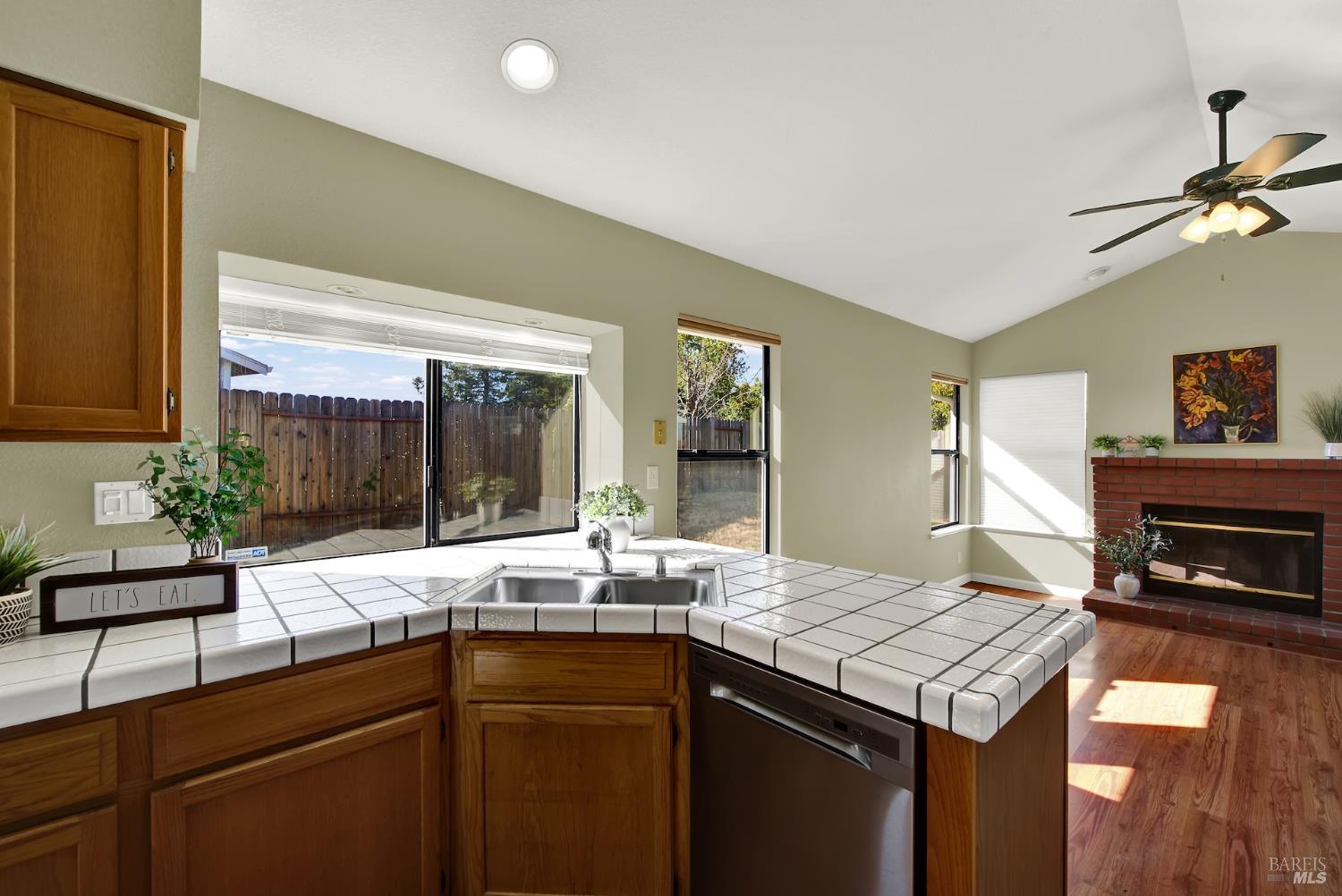 2405 Topgallant Court Fairfield CA 94534