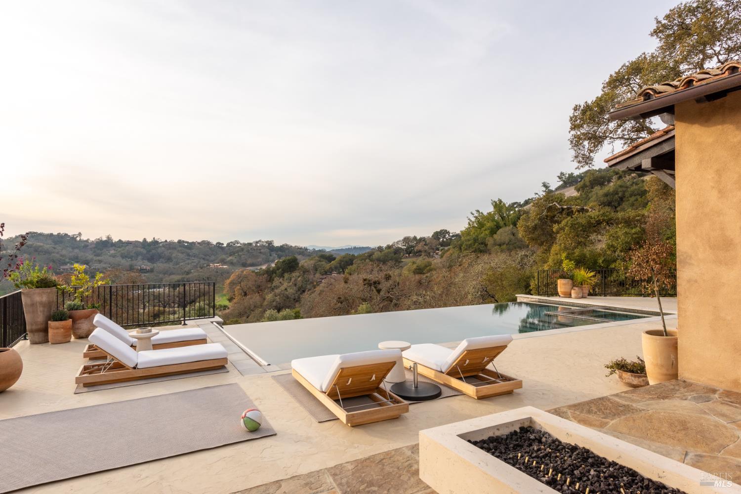 5733 Cottage Ridge Road Santa Rosa CA 95403