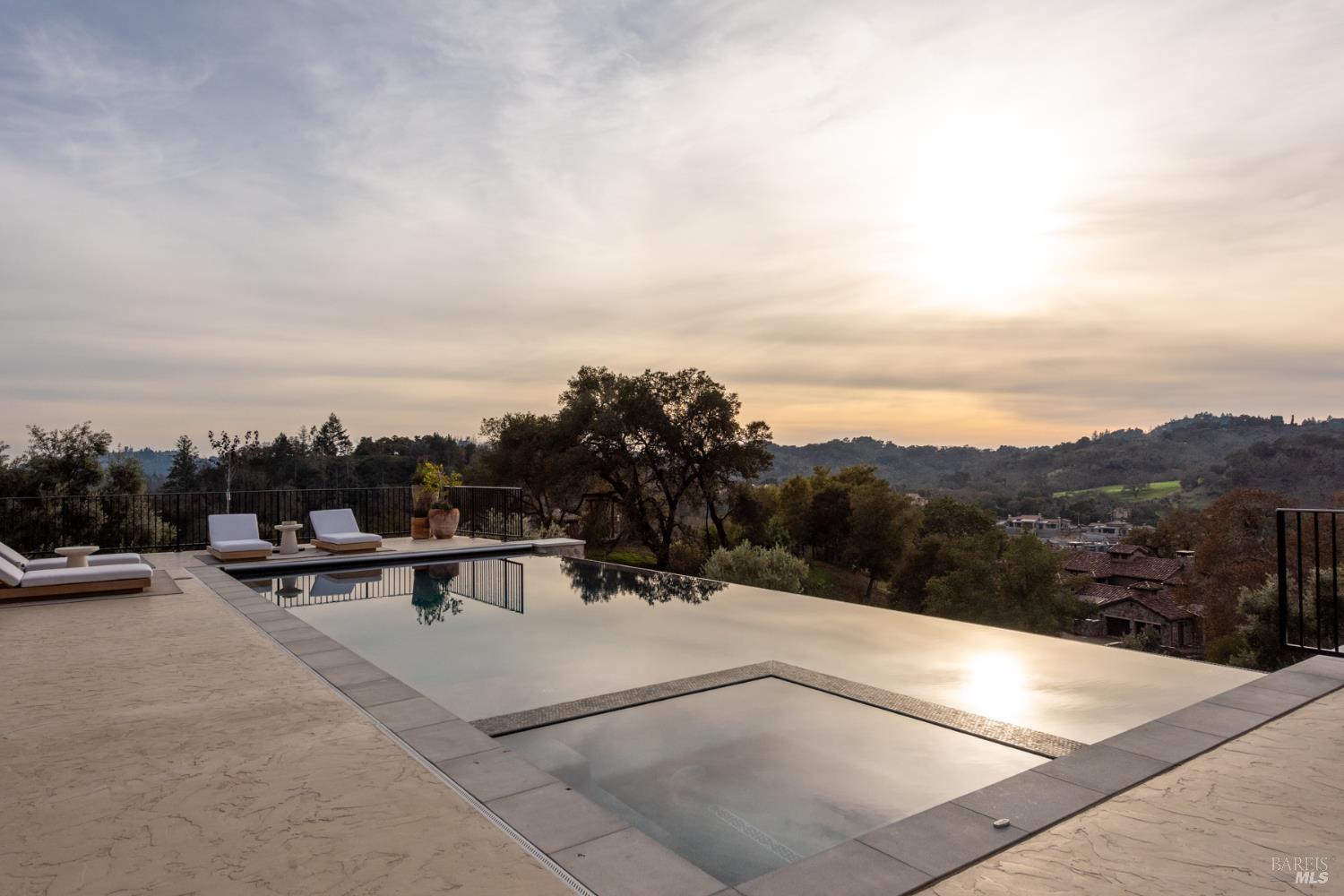 5733 Cottage Ridge Road Santa Rosa CA 95403