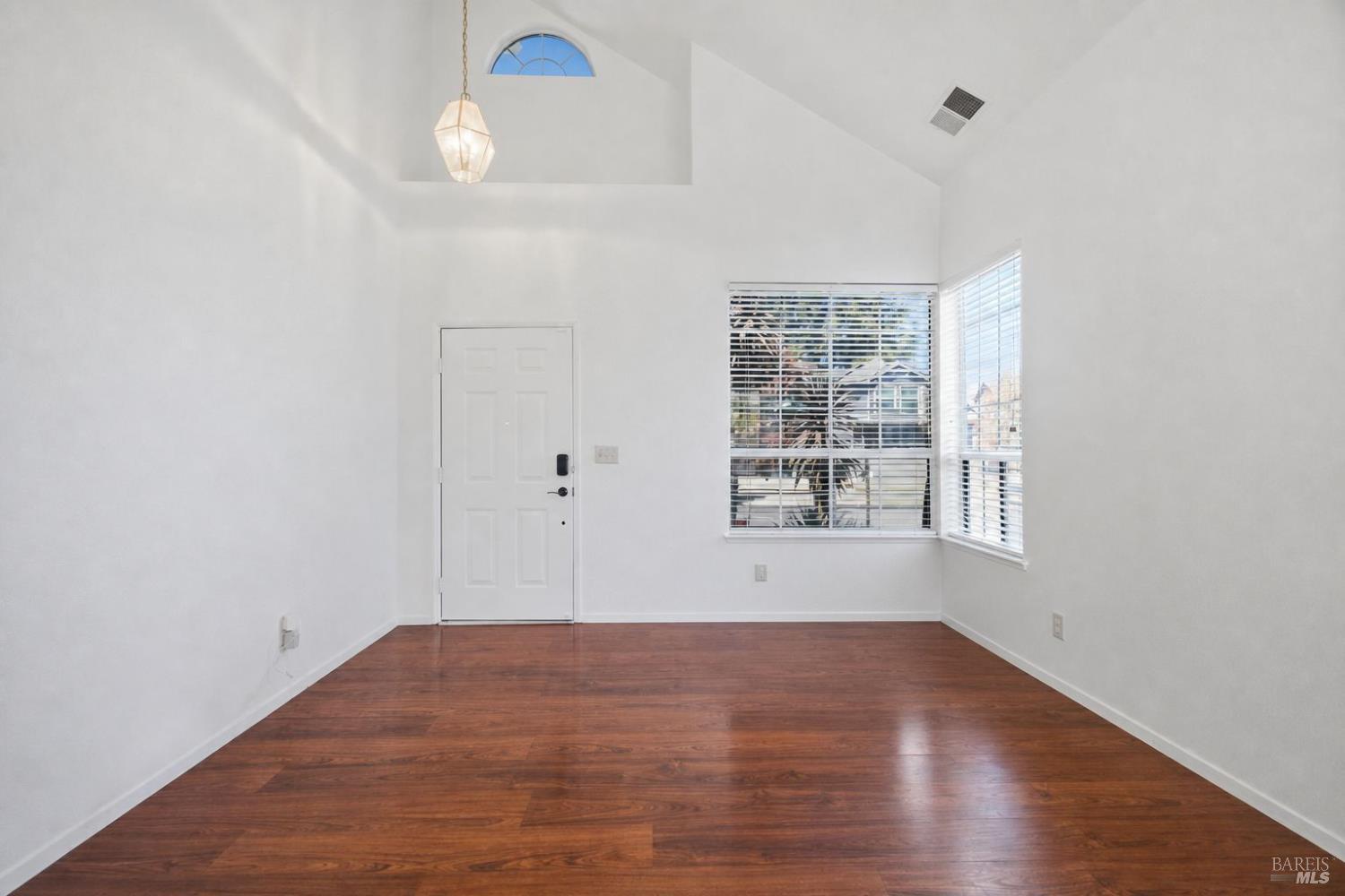 289 Tamarisk Circle Suisun City CA 94585