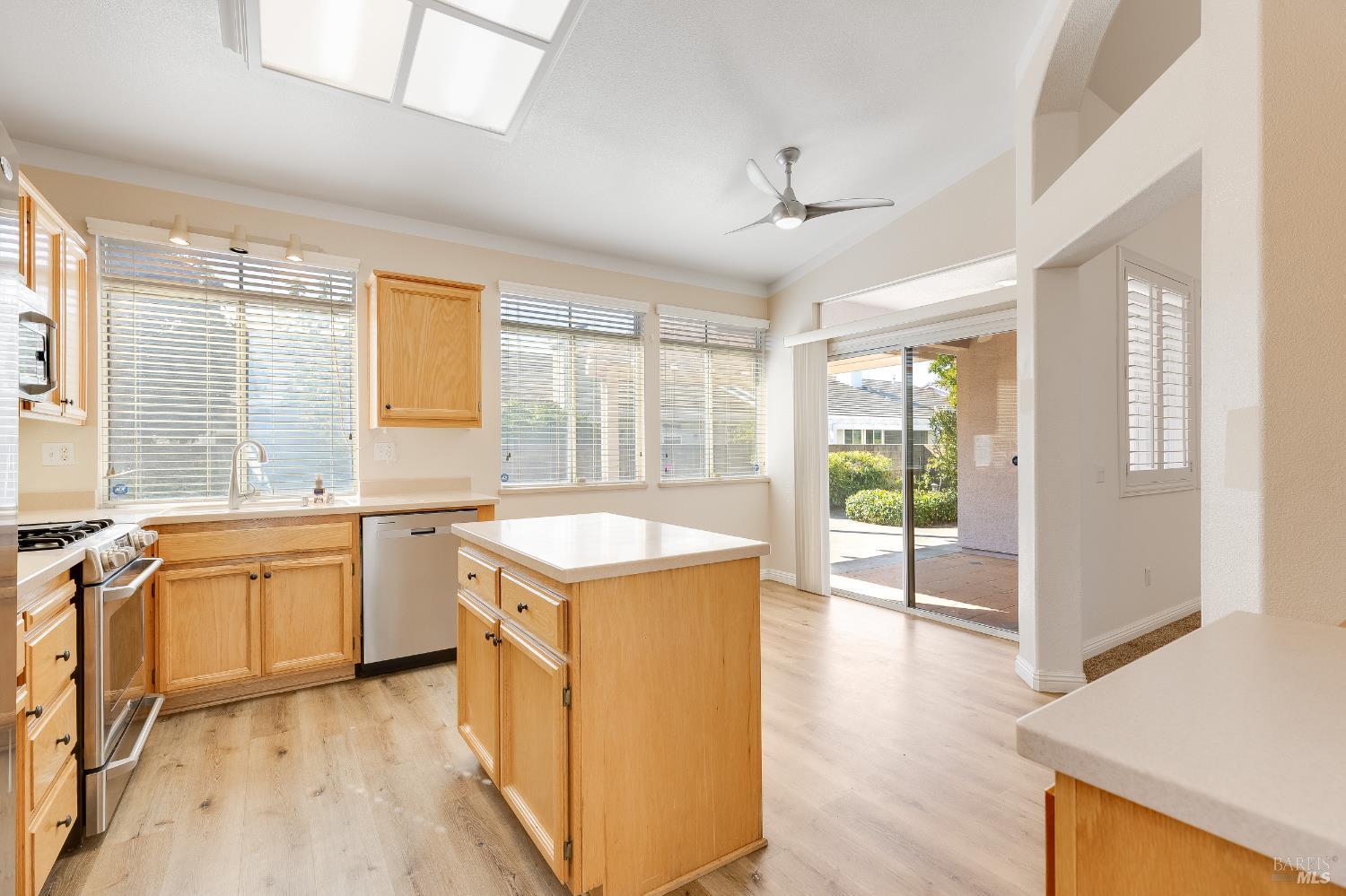 155 Bounty Lane Vacaville CA 95687
