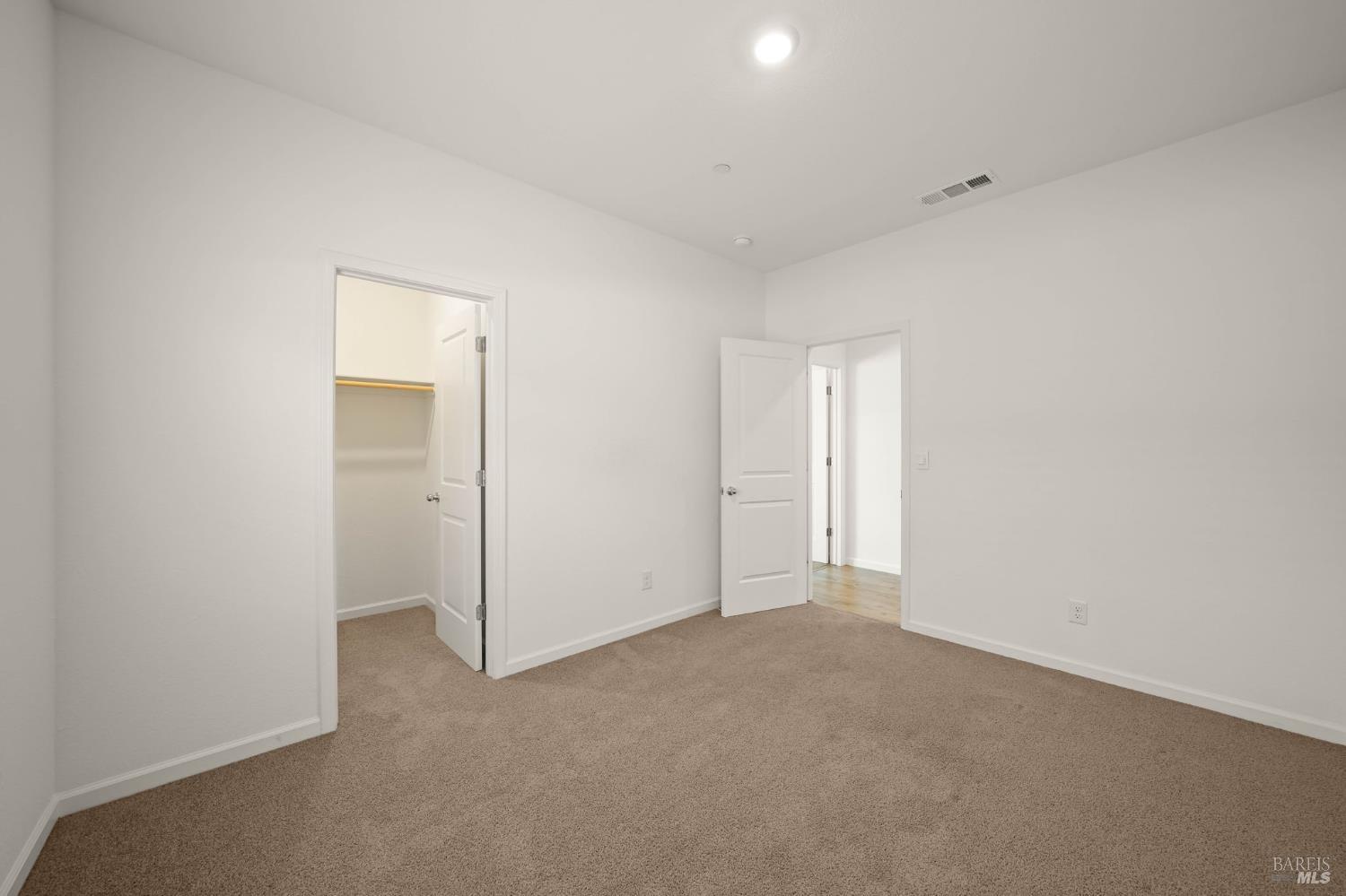 670 Wisteria Lane Dixon CA 95620