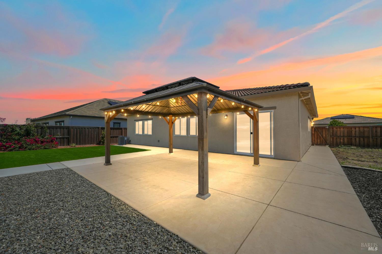 670 Wisteria Lane Dixon CA 95620