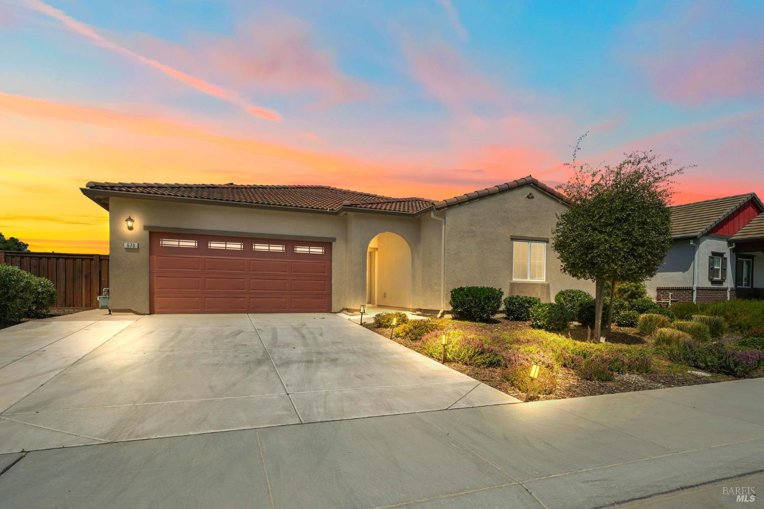 670 Wisteria Lane Dixon CA 95620
