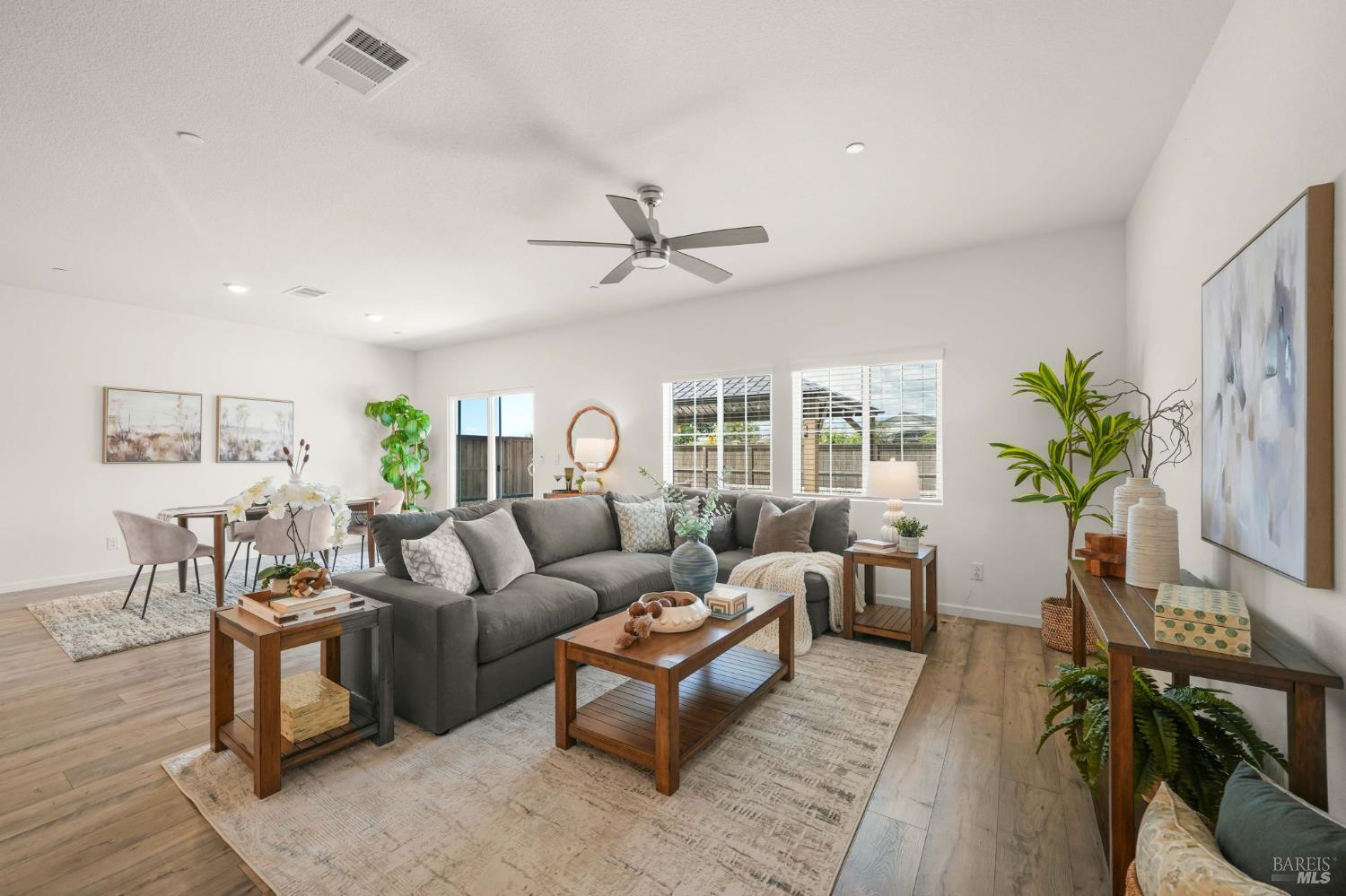 670 Wisteria Lane Dixon CA 95620