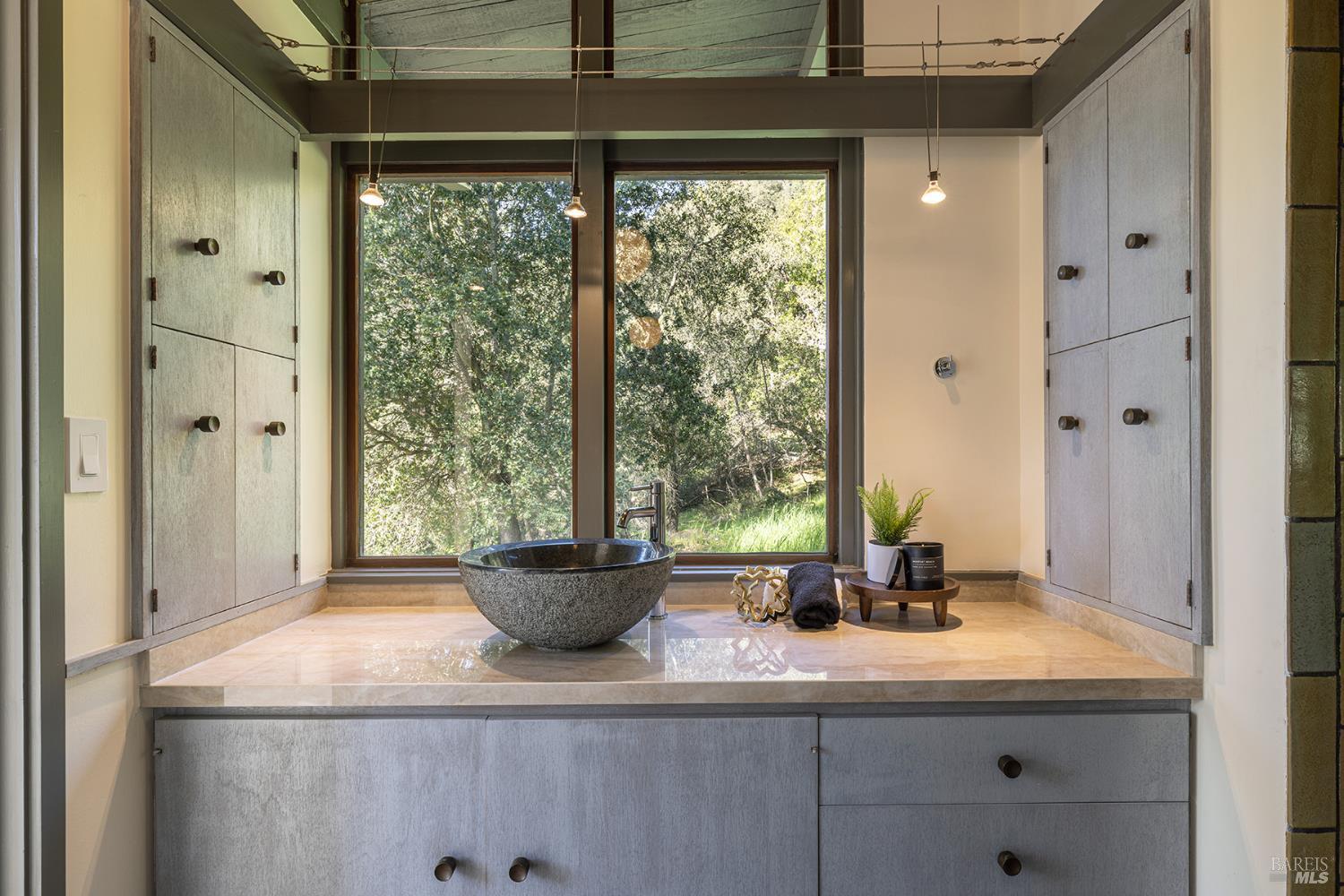 5815 Bennett Valley Road Santa Rosa CA 95404