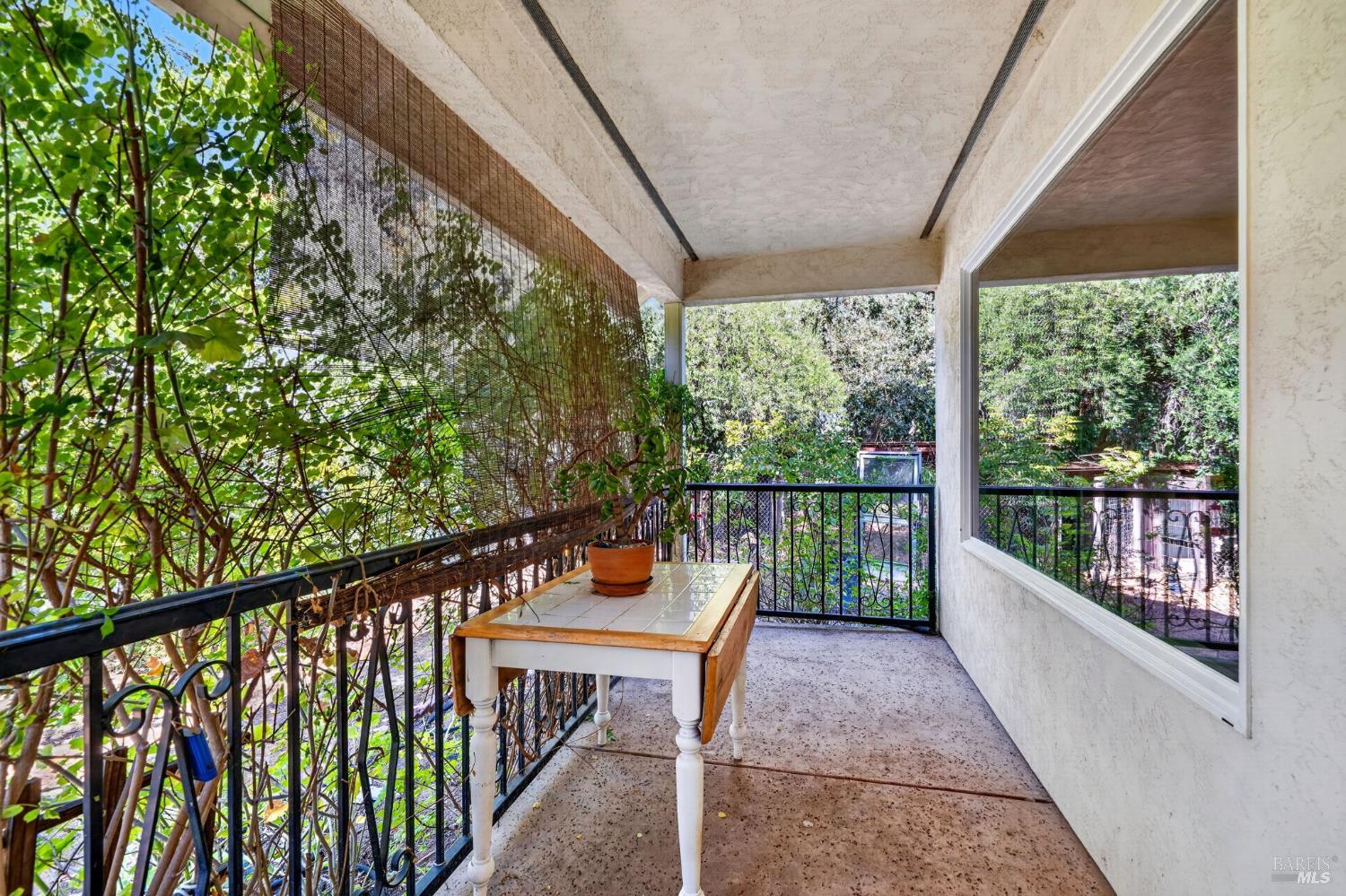 910 S Cloverdale Boulevard Cloverdale CA 95425