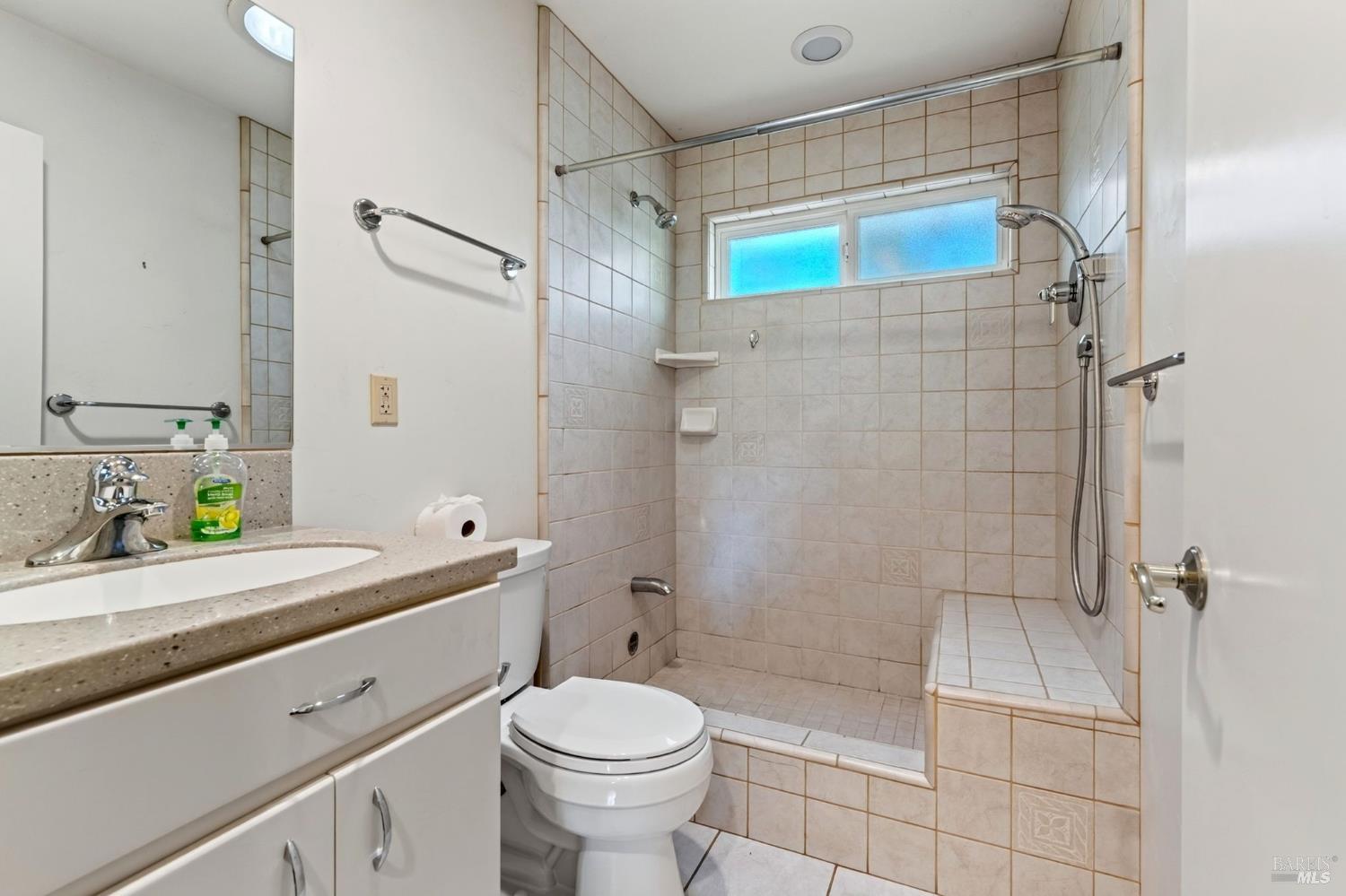 910 S Cloverdale Boulevard Cloverdale CA 95425