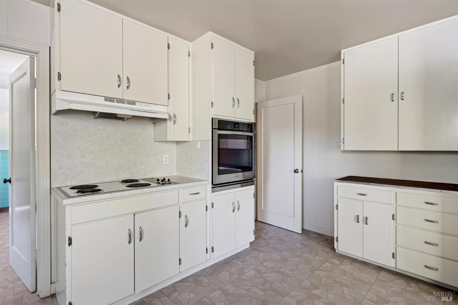 910 S Cloverdale Boulevard Cloverdale CA 95425