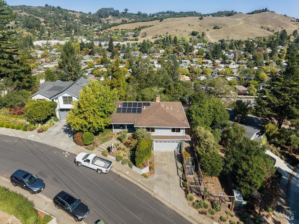 4 Longfellow Road Mill Valley CA 94941