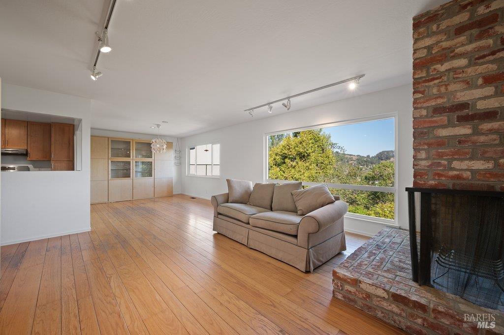 4 Longfellow Road Mill Valley CA 94941
