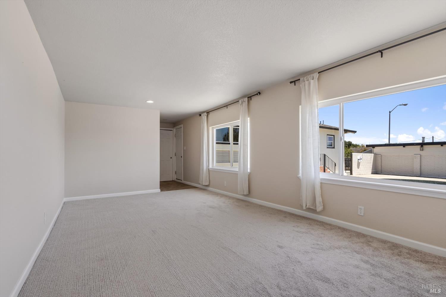720-724 Liberty Road Petaluma CA 94952