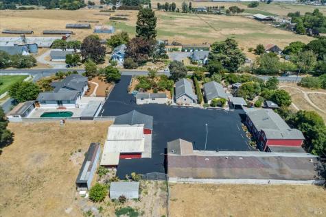 720-724 Liberty Road Petaluma CA 94952