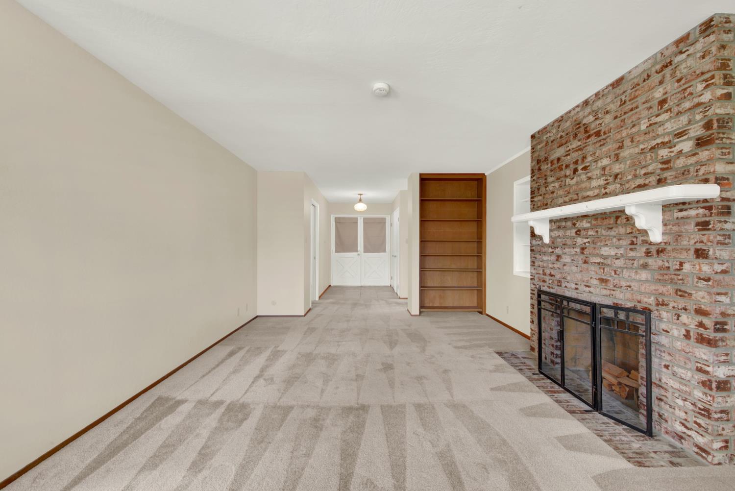 928 Acacia Davis CA 95616