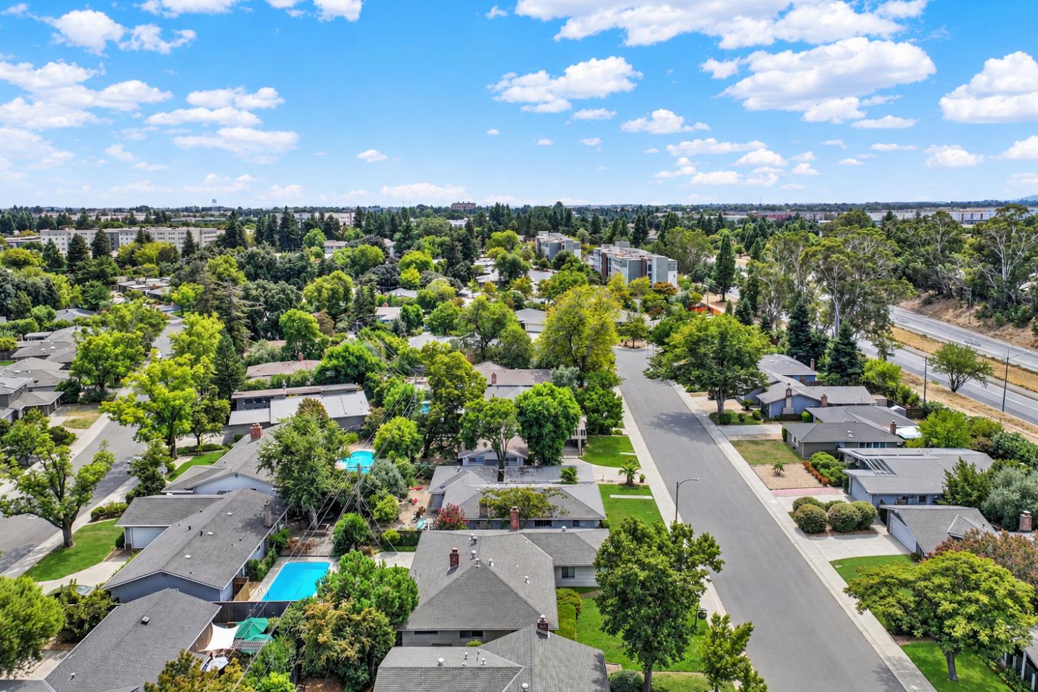 928 Acacia Davis CA 95616