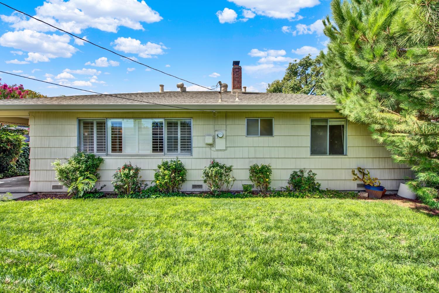 928 Acacia Davis CA 95616