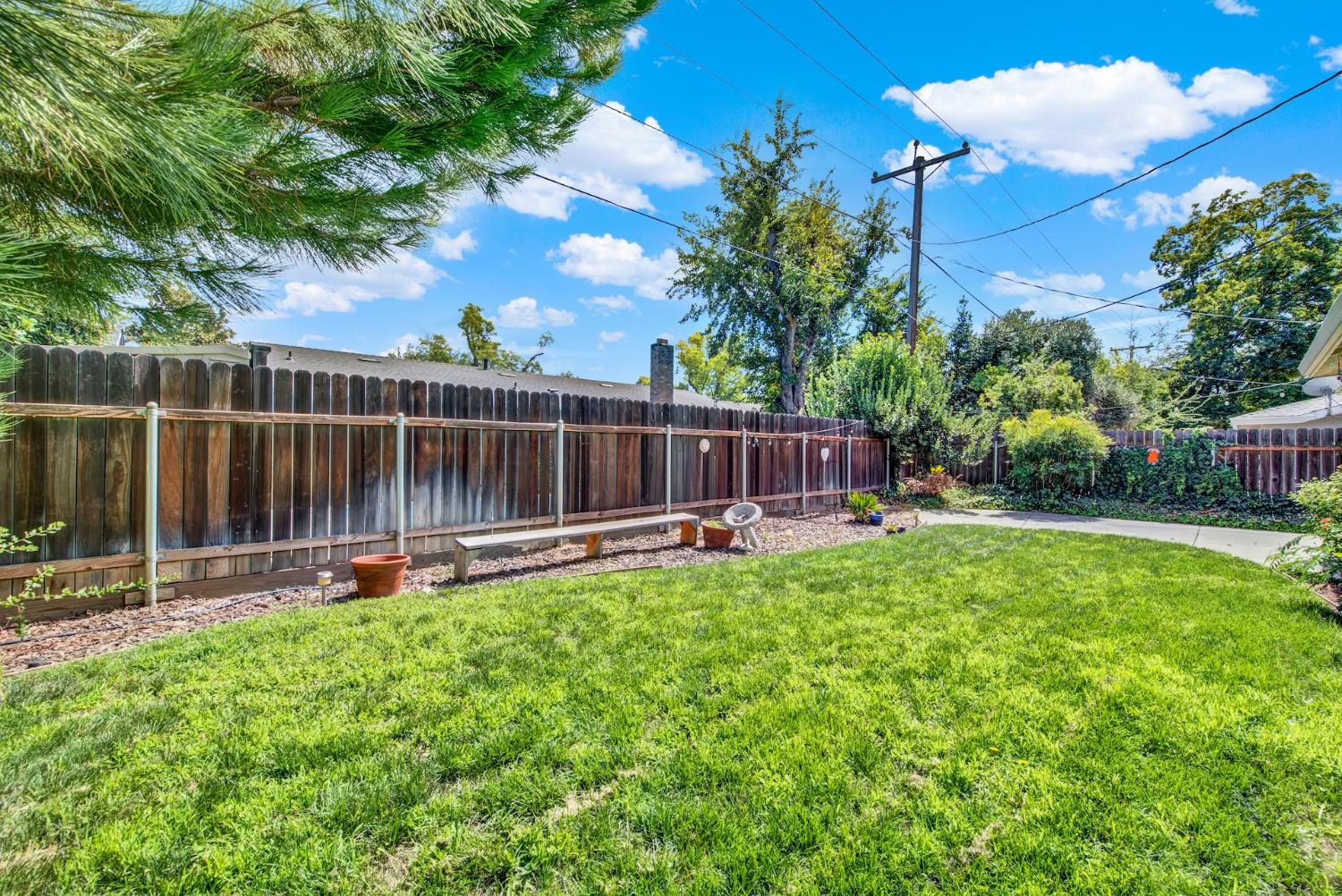 928 Acacia Davis CA 95616