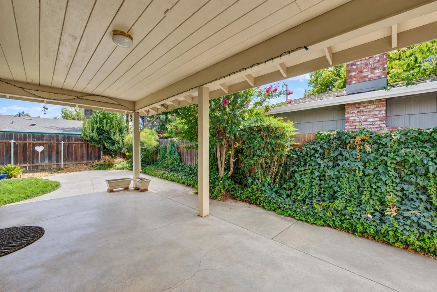 928 Acacia Davis CA 95616