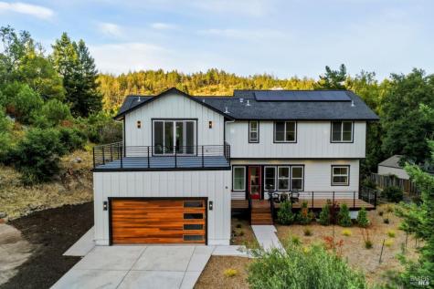 3441 Castlerock Court Santa Rosa CA 95404