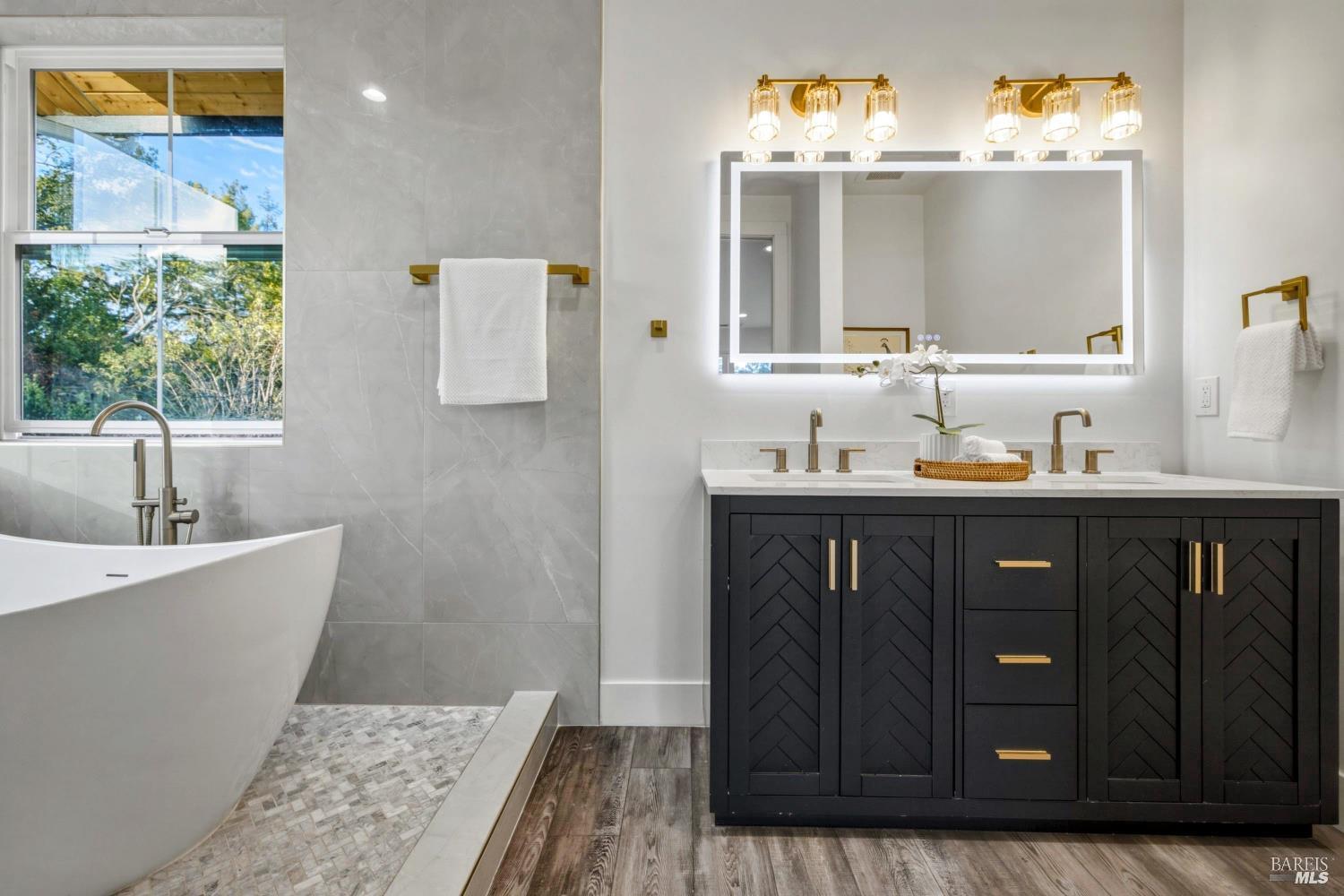 3441 Castlerock Court Santa Rosa CA 95404