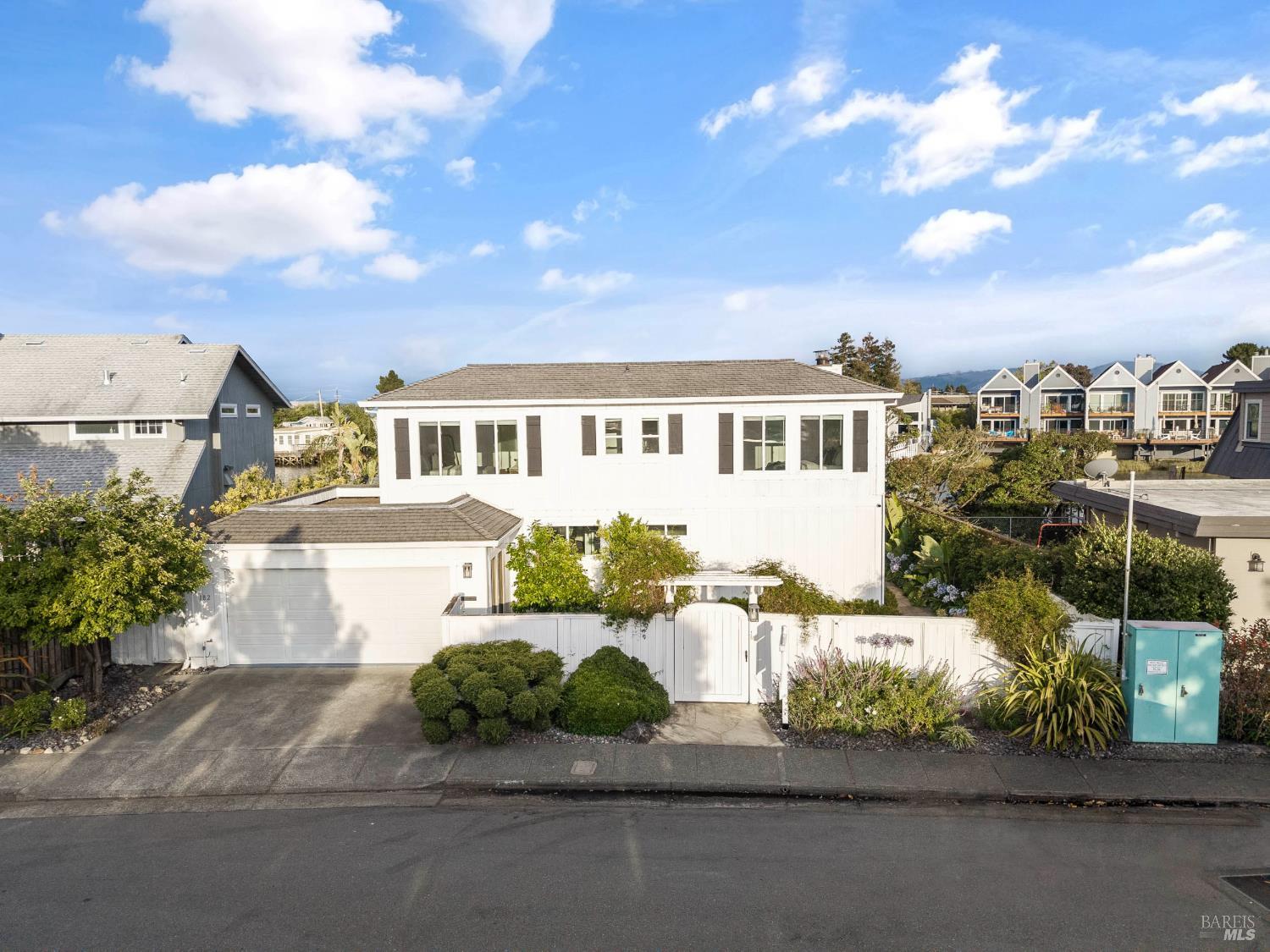 182 Riviera Circle Larkspur CA 94939
